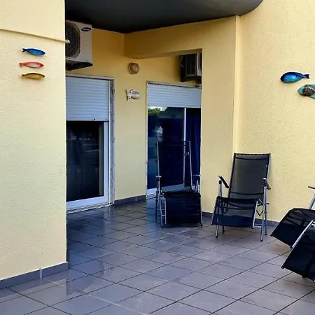 Meia Terrace *