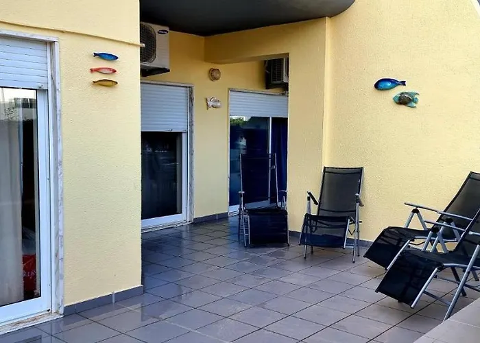 Meia Terrace *