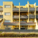 Meia Terrace * לאגוּ‏ש