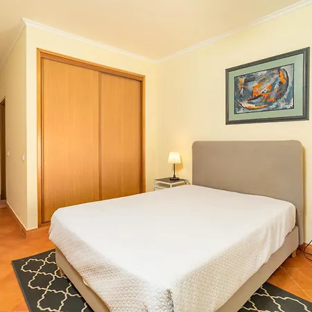 Meia Terrace *
